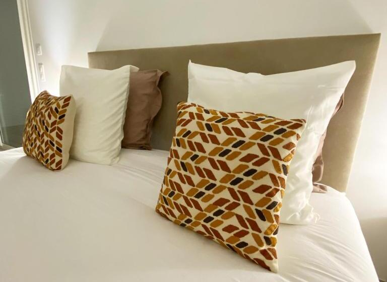 تختخواب و صبحانه Baya Spa