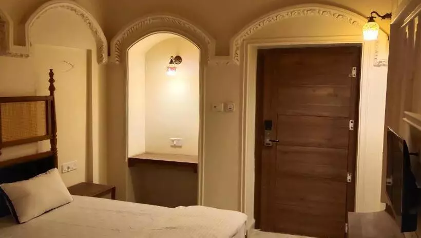 Aamiaismajoitus (B&B) Captain Villa Heritage House
