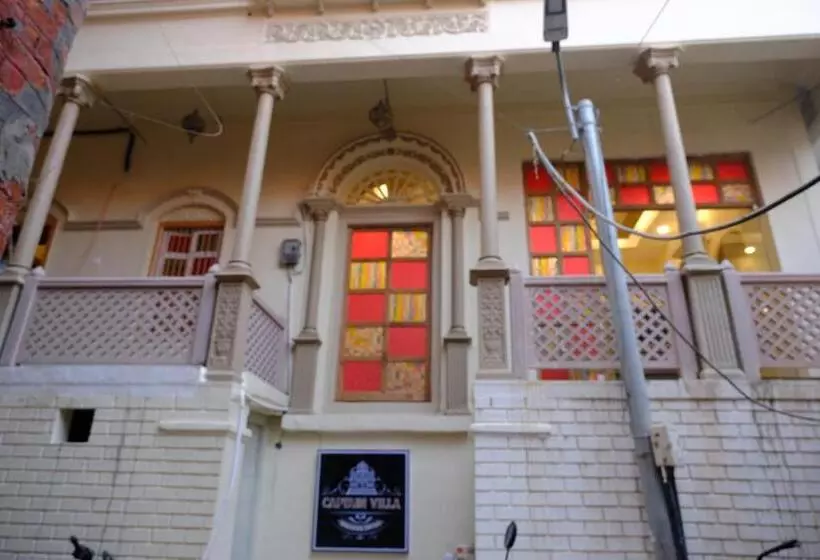 Aamiaismajoitus (B&B) Captain Villa Heritage House