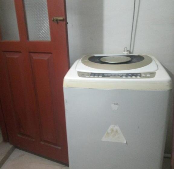 Blossoms Apartment 20 Min From Air Port