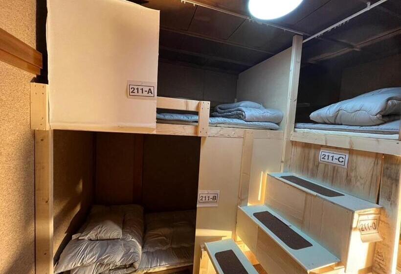 בית מלון כפרי 1800