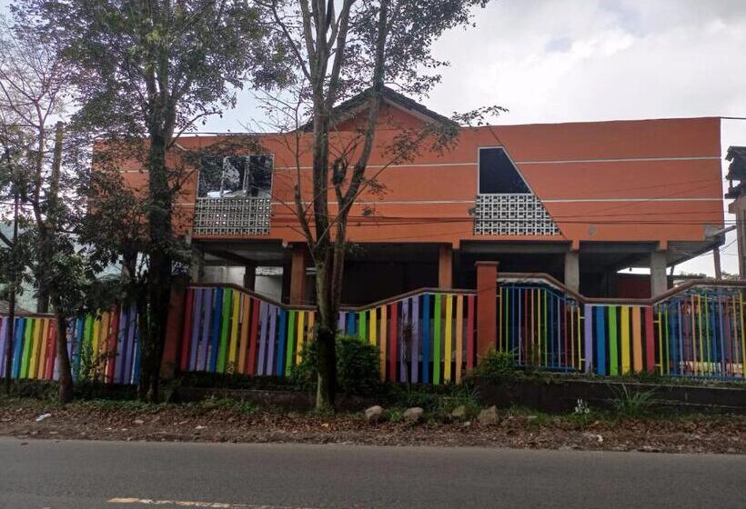 Szálloda Cikahuripan