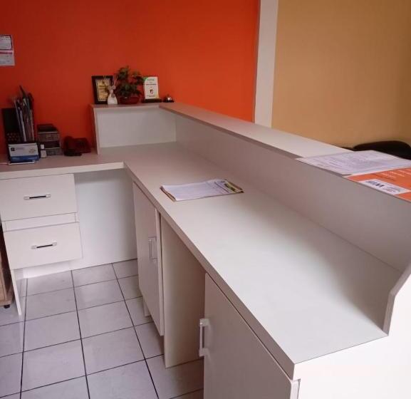 Szálloda Cikahuripan