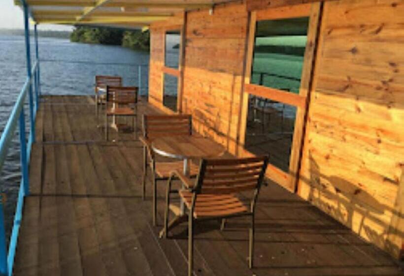 فندق House On Waves Malvan