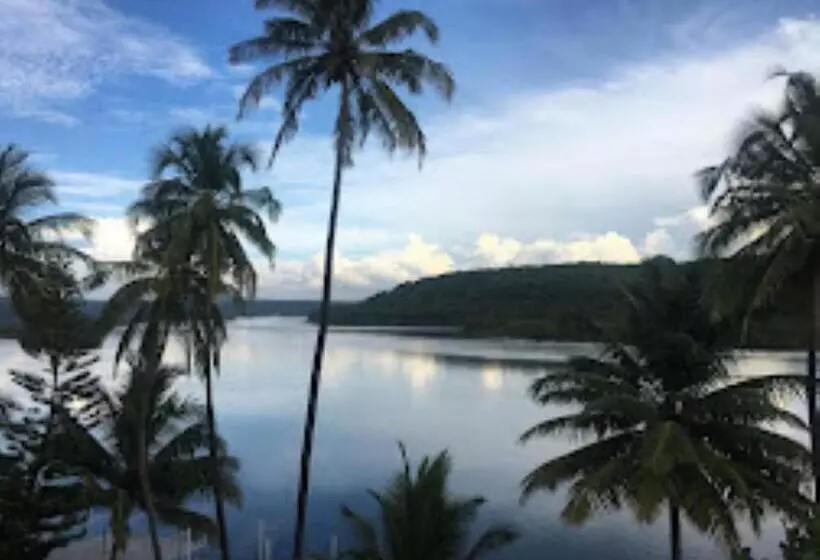 ホテル House On Waves Malvan