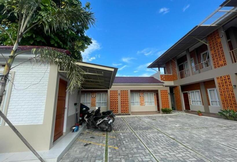 ホテル Oyo 93341 Ananda Homestay Syariah