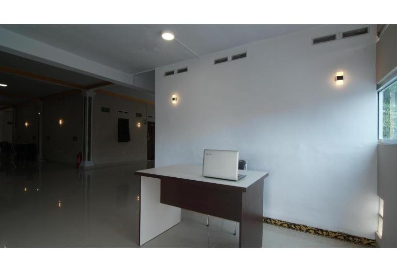 ホテル Oyo 93341 Ananda Homestay Syariah