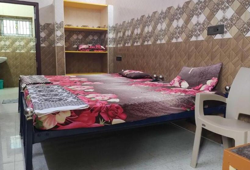 Hotel Oyo Flagship Sri Sakthi Siva Lodge