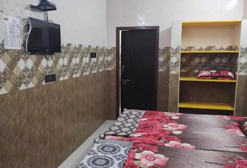 ホテル Oyo Flagship Sri Sakthi Siva Lodge