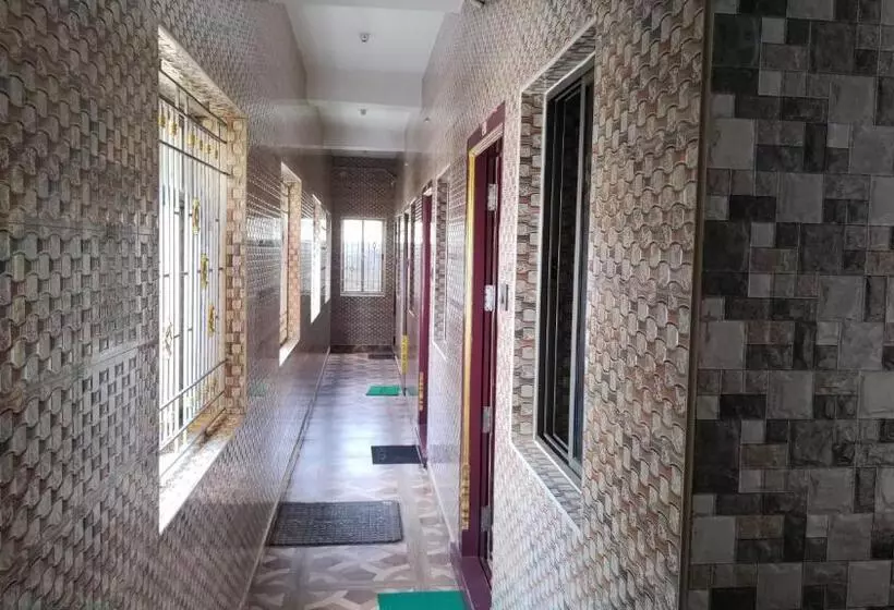 ホテル Oyo Flagship Sri Sakthi Siva Lodge