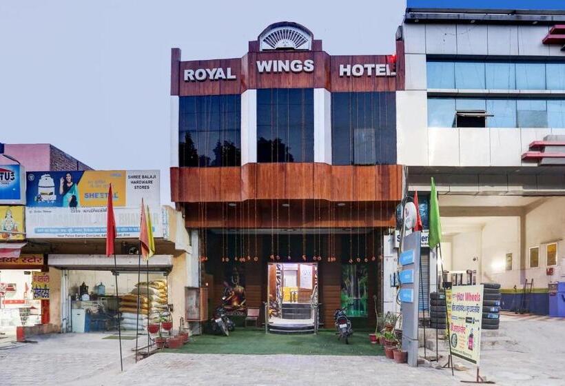 Hotel Oyo Royal Wings