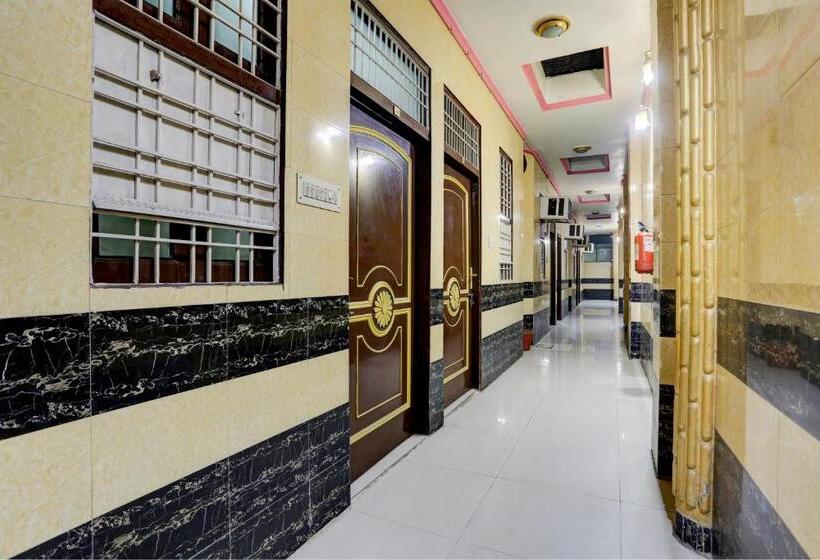 Hotel Oyo Royal Wings