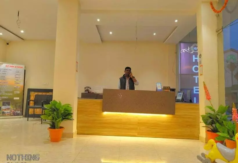 ホテル Payal & Restaurent