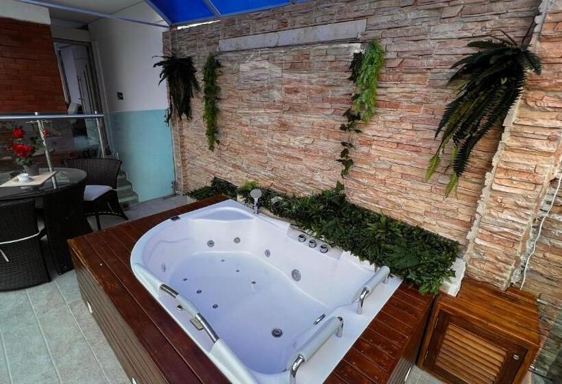 בית מלון כפרי Piscina Sarita Club Boutique