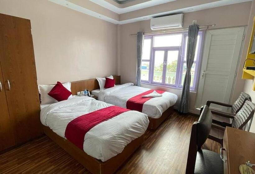 هتل Purple Garden