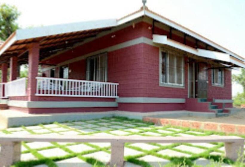 Отель Sunlit Farm Shirshinge