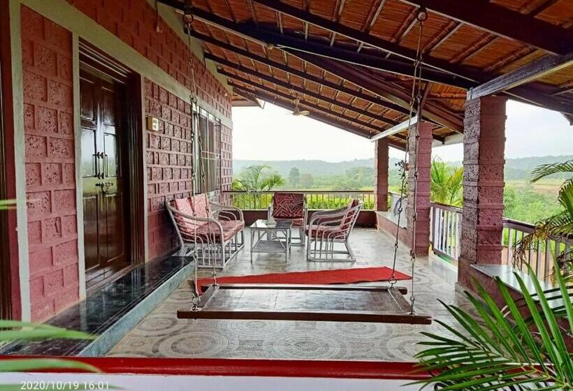 Отель Sunlit Farm Shirshinge