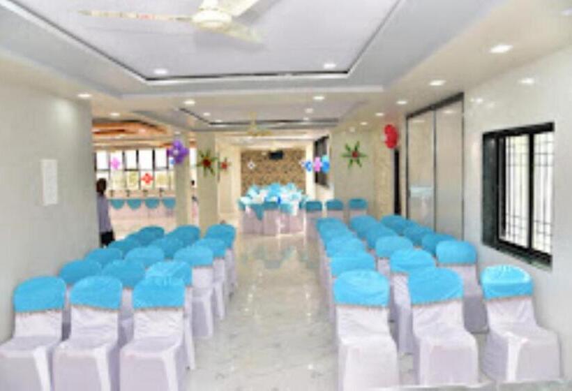 Hotel Suruchi Inn Sambhajinagar