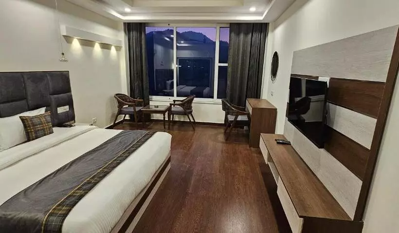 Hotelli Tranquil Inn Mashobra  Off Beat