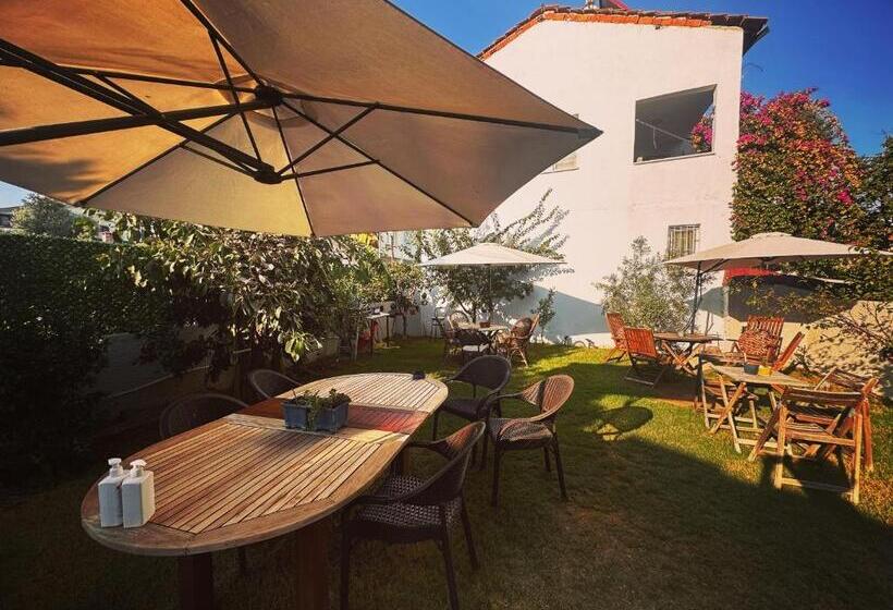 Narinn Holiday Apartments 3