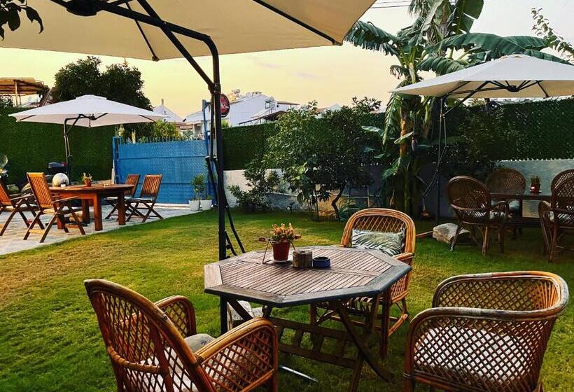 Narinn Holiday Apartments 3