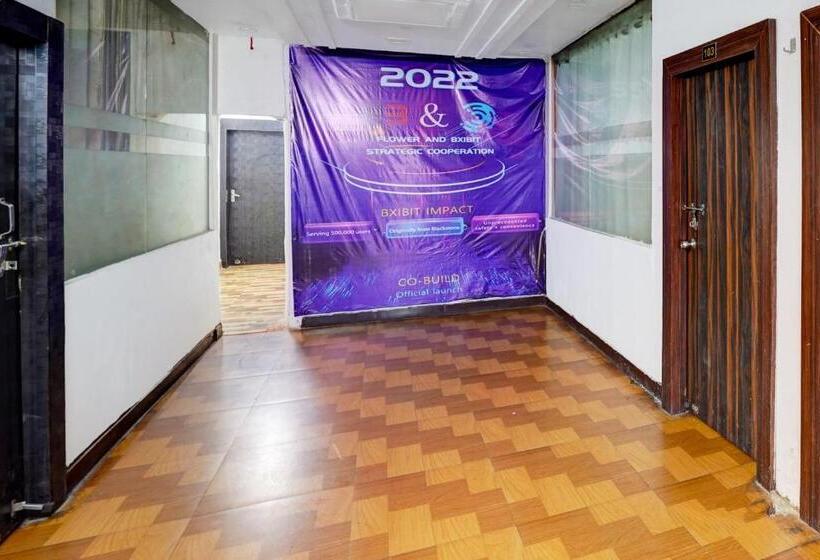 Oyo Flagship Sr Hotel And Marriage Hall