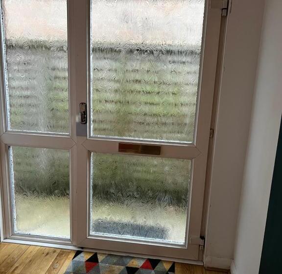 بنسيون Dartford Stay