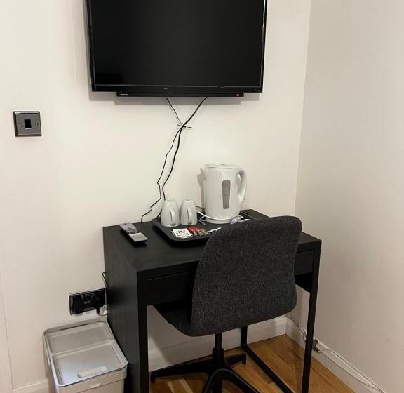 بنسيون Dartford Stay