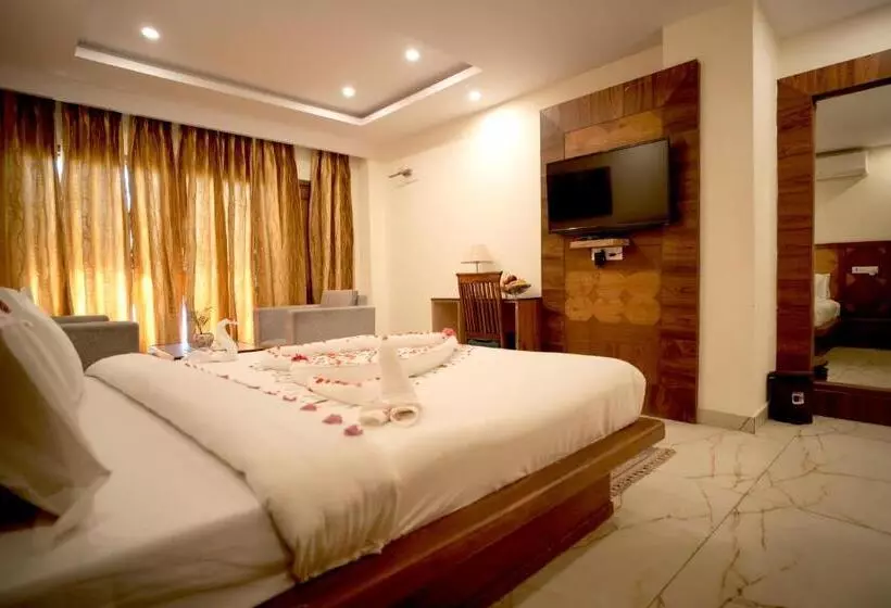 Shivalik Hotel And Resorts