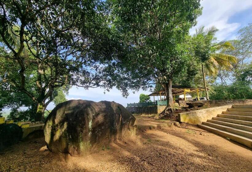 The Nature S Resort, Hanwella