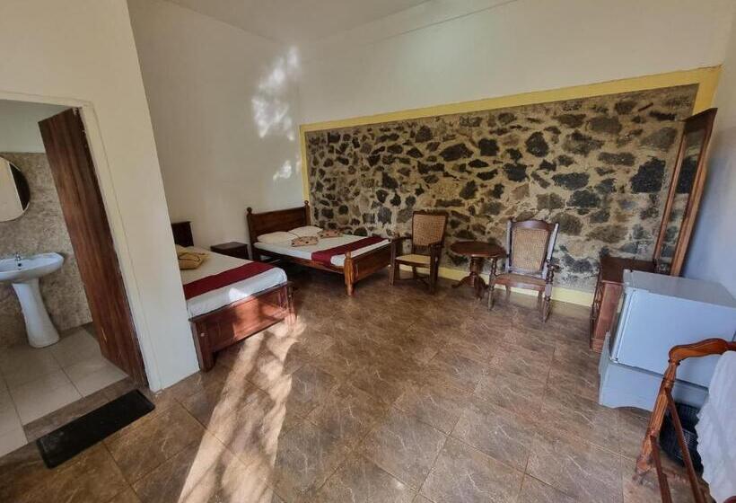 The Nature S Resort, Hanwella