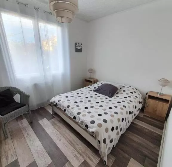 Aamiaismajoitus (B&B) Chez Valou Et Mika