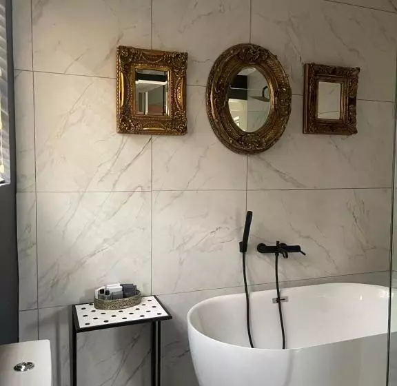 ベッドアンドブレックファースト Village Guest Rooms