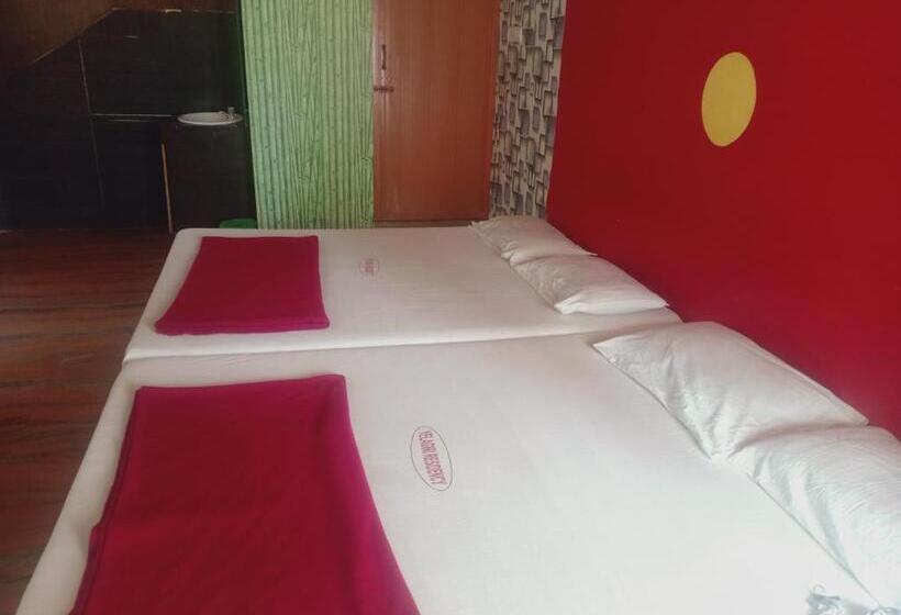 Bed and Breakfast Yelagiriresidency & Foodcorner