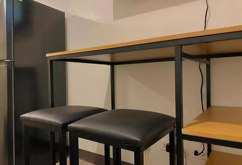 Condo • Wifi Up To 100mbps • Pool • Netflix&chill