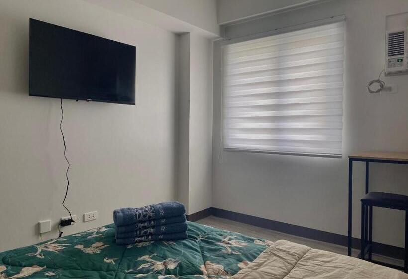 Condo • Wifi Up To 100mbps • Pool • Netflix&chill