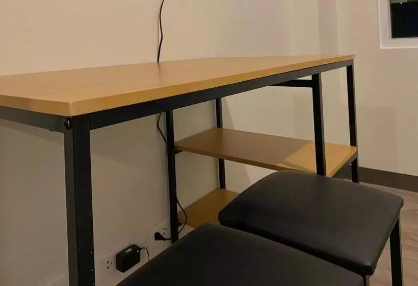 Condo • Wifi Up To 100mbps • Pool • Netflix&chill