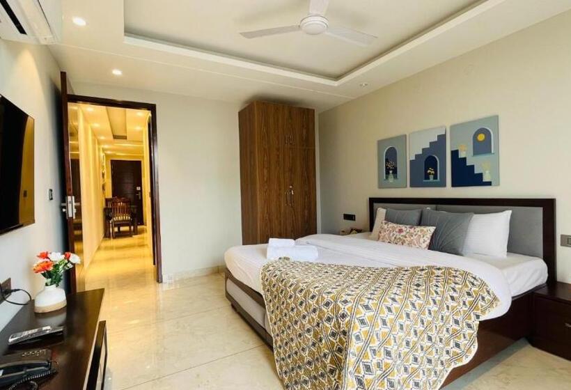 בית מלון כפרי Bluo 1bhk Suite   Balcony, Gym, Lift, Parking