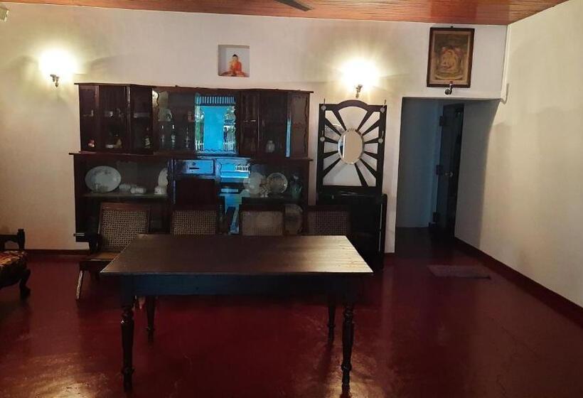 Otel Dilhar Resort And Sea Point