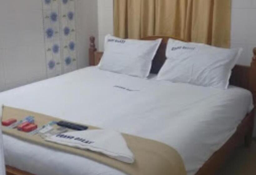 Отель Grand Galaxy Chennai