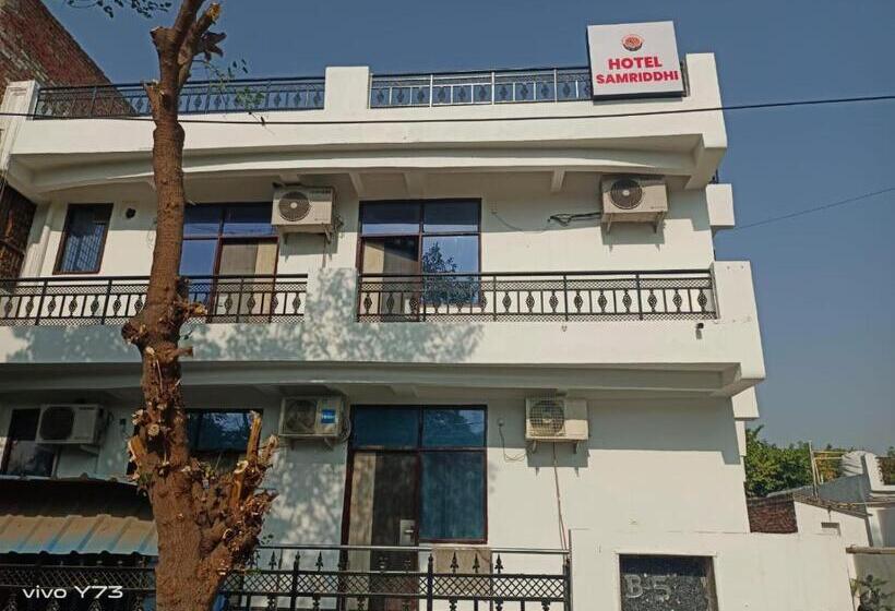 בית מלון כפרי Samriddhi
