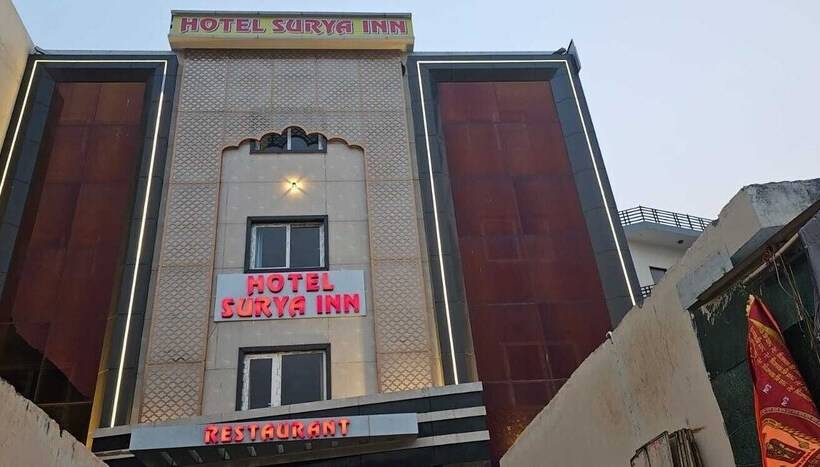 酒店 Surya Inn