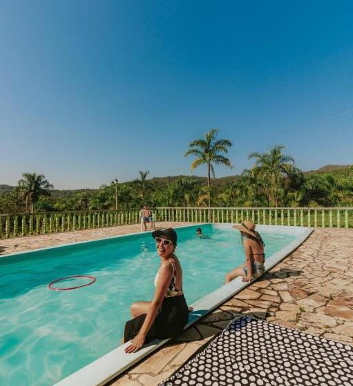 Отель Suítes Romanetto Com Piscina E Vista Antonina