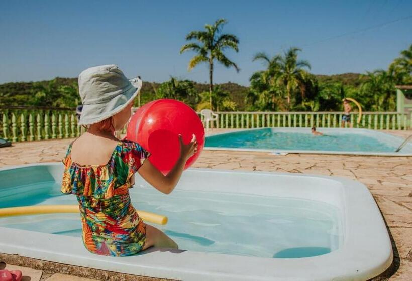 Отель Suítes Romanetto Com Piscina E Vista Antonina