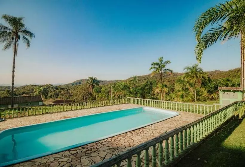 ホテル Suítes Romanetto Com Piscina E Vista   Antonina