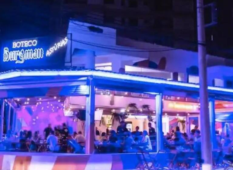 Pension (Hôtel basse catégorie) 01a Doutor Hostel 800 Mts Da Praia