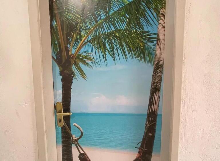 Pension (Hôtel basse catégorie) 01a Doutor Hostel 800 Mts Da Praia