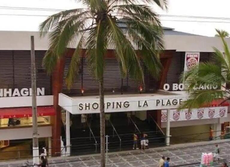 Pension (Hôtel basse catégorie) 01a Doutor Hostel 800 Mts Da Praia