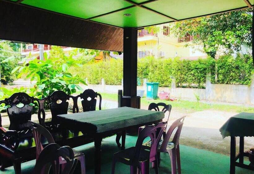 פנסיון Bungalows Le Jar Din Ogne