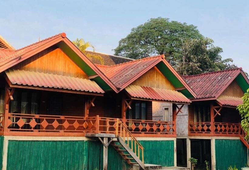 פנסיון Bungalows Le Jar Din Ogne